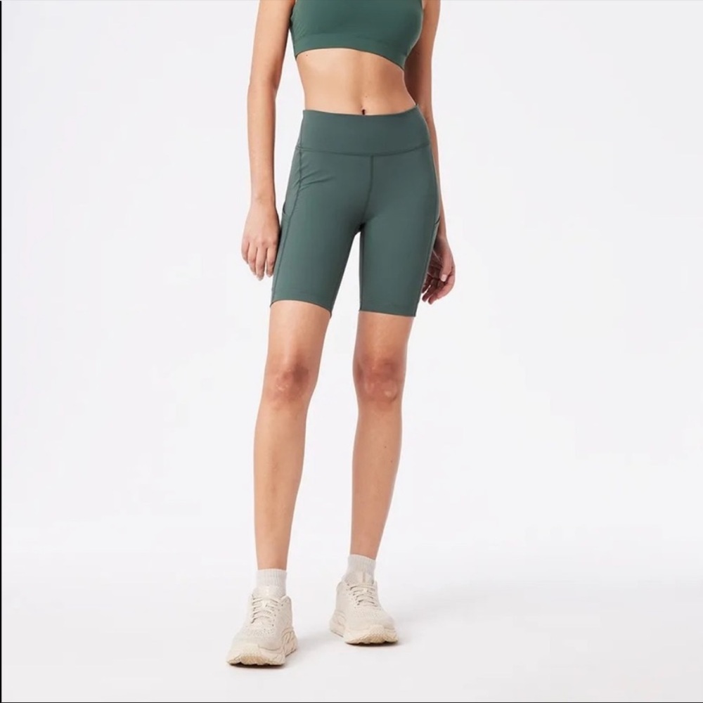 Outdoor voices zoom spandex shorts